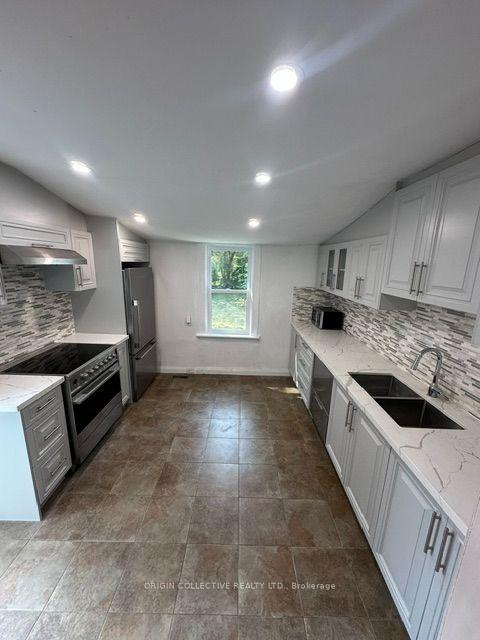 Photo 2 of Unit 2, 22 wells Avenue, Brantford, North Park/Wood St. — HOMEH