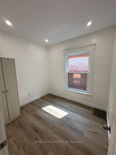 Photo 7 of Unit 2, 22 wells Avenue, Brantford, North Park/Wood St. — HOMEH