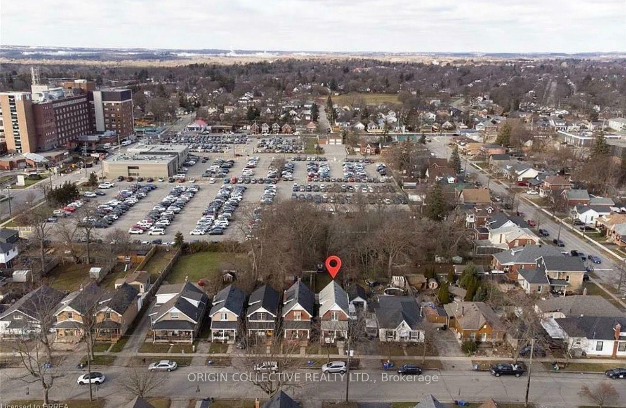 Photo 14 of Unit 2, 22 wells Avenue, Brantford, North Park/Wood St. — HOMEH