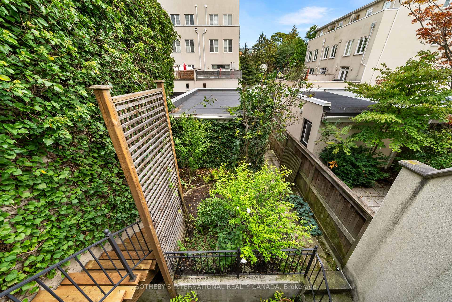 Photo 14 of 213 Walmer Road, Toronto, Casa Loma — HOMEH