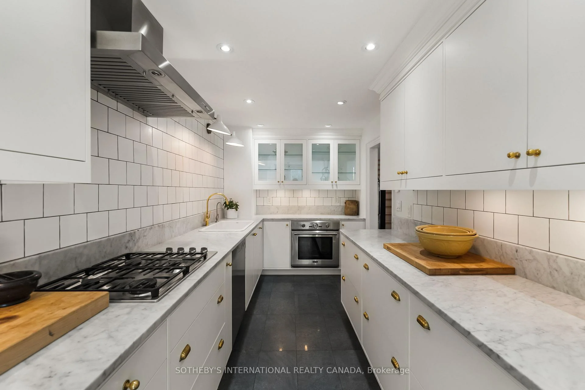 Photo 15 of 213 Walmer Road, Toronto, Casa Loma — HOMEH