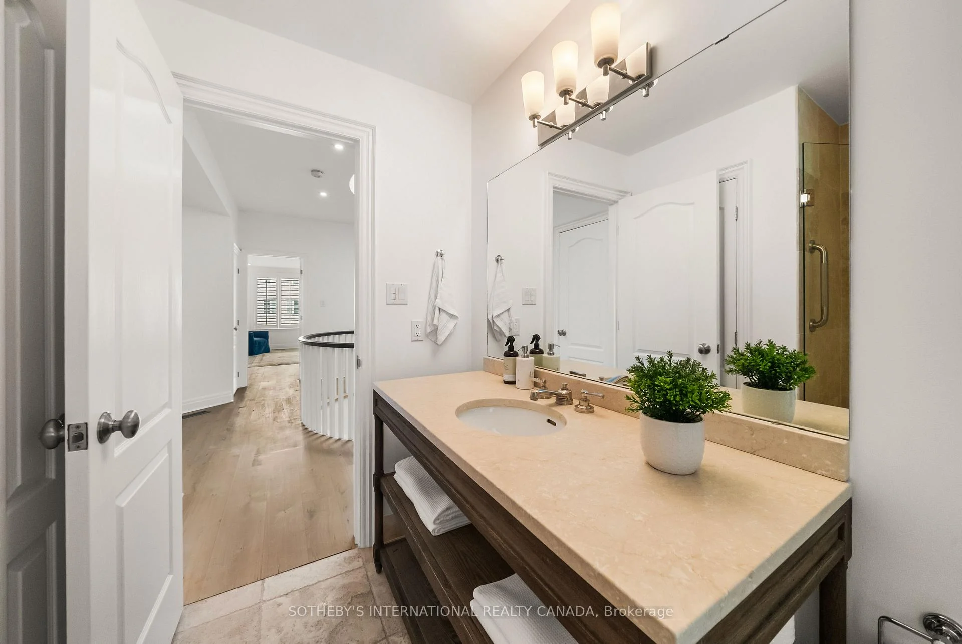 Photo 53 of 213 Walmer Road, Toronto, Casa Loma — HOMEH