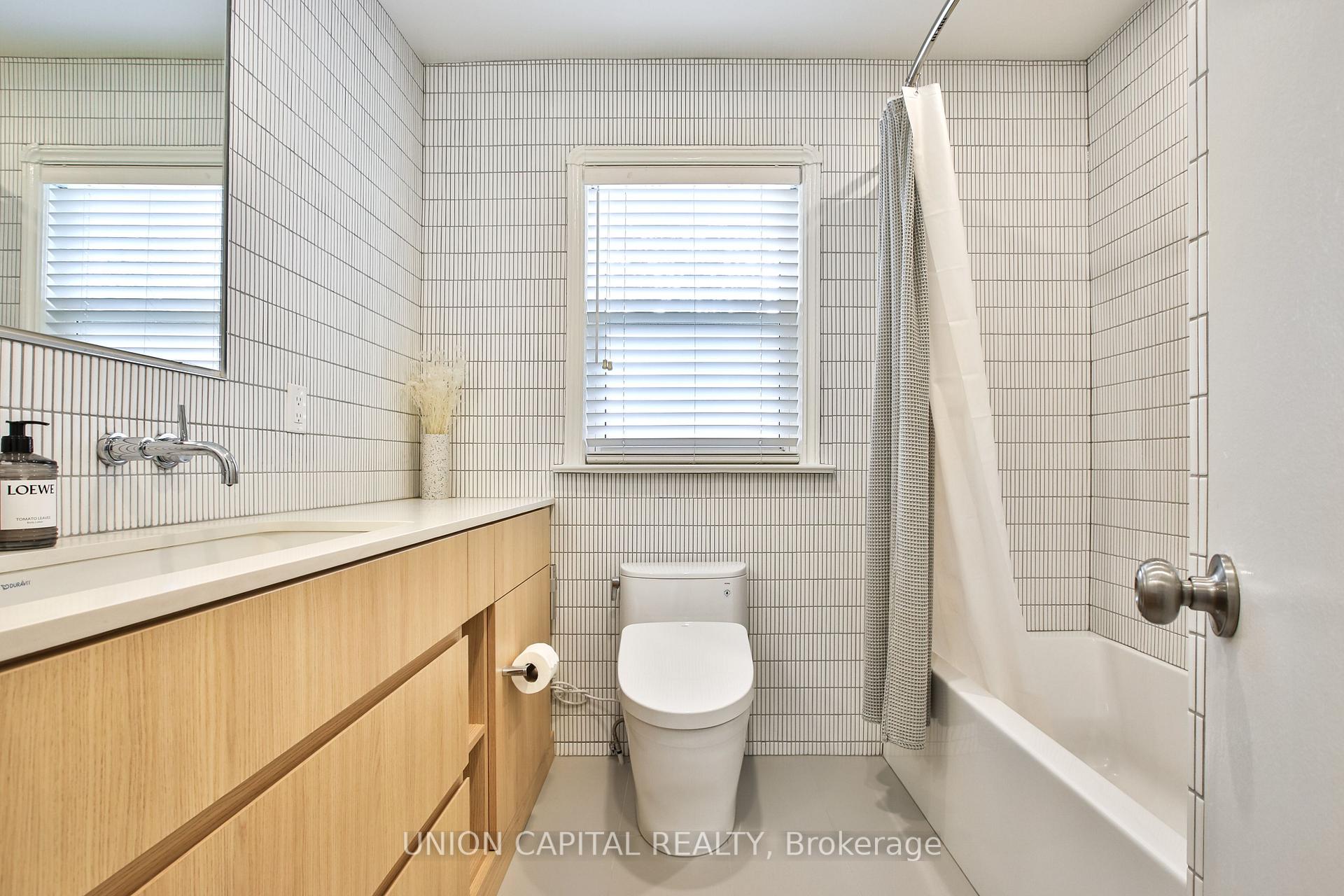 Photo 23 of 81 Thursfield Crescent, Toronto, Leaside — HOMEH