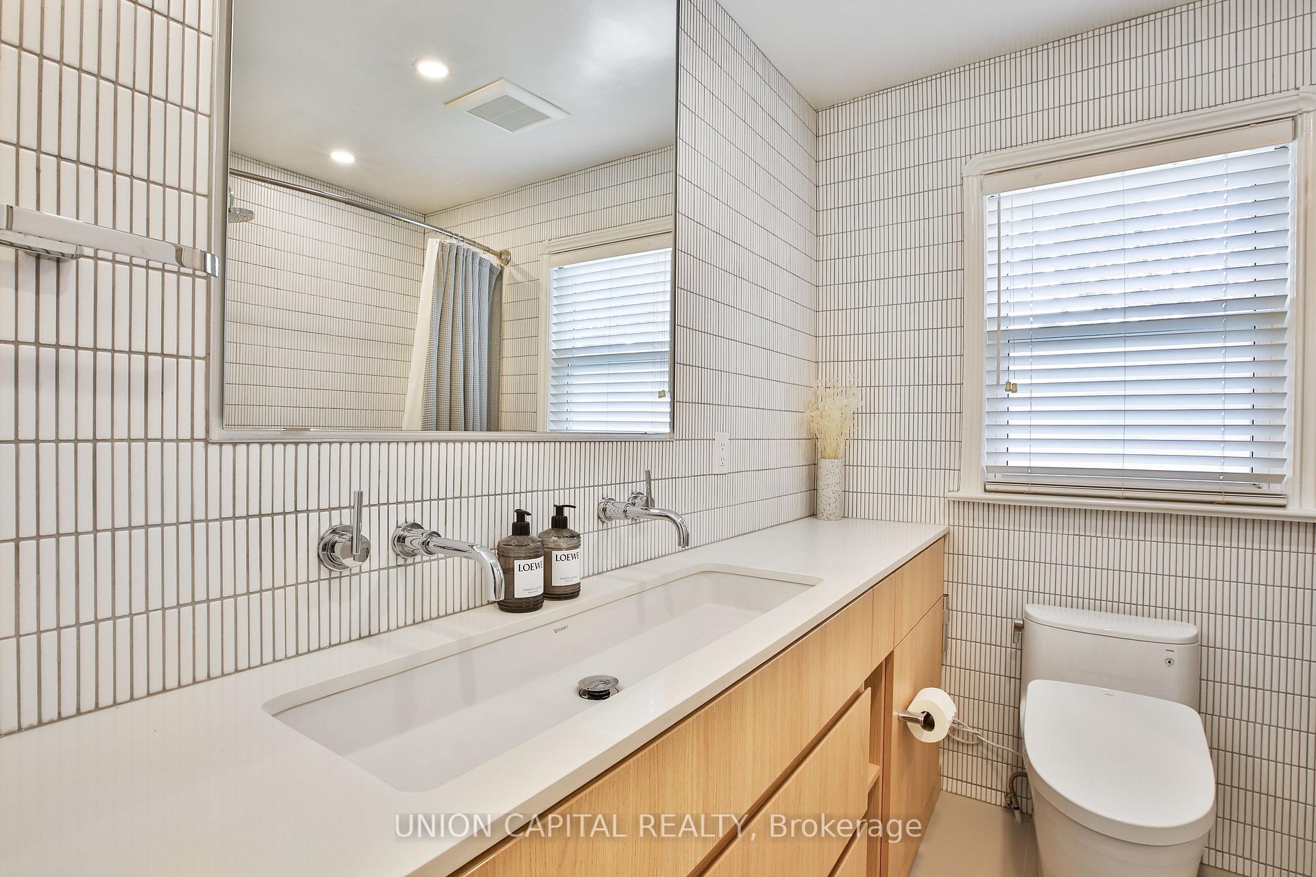 Photo 24 of 81 Thursfield Crescent, Toronto, Leaside — HOMEH