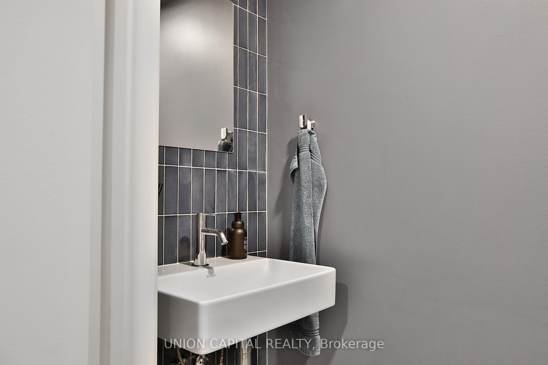 Photo 32 of 81 Thursfield Crescent, Toronto, Leaside — HOMEH