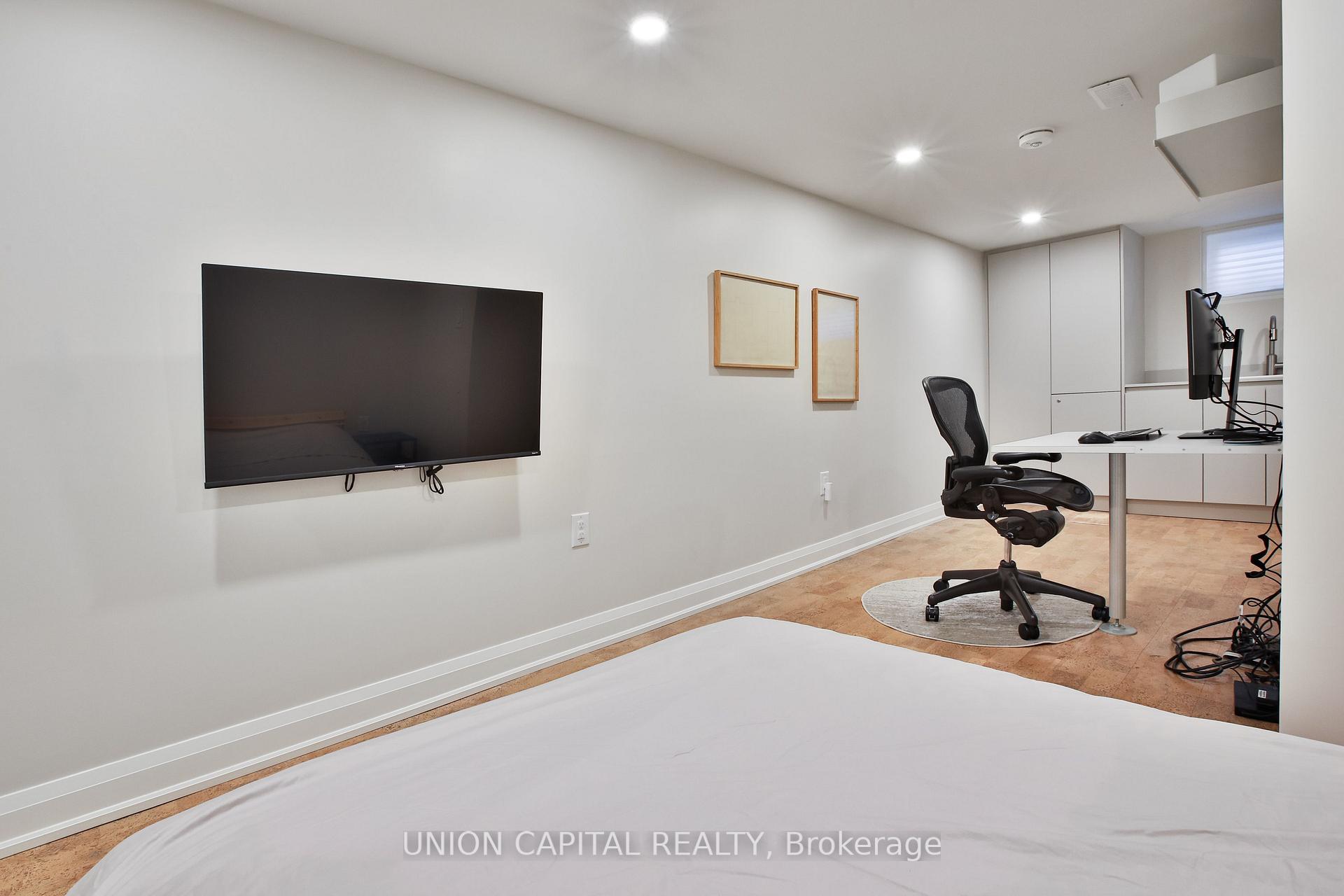 Photo 40 of 81 Thursfield Crescent, Toronto, Leaside — HOMEH