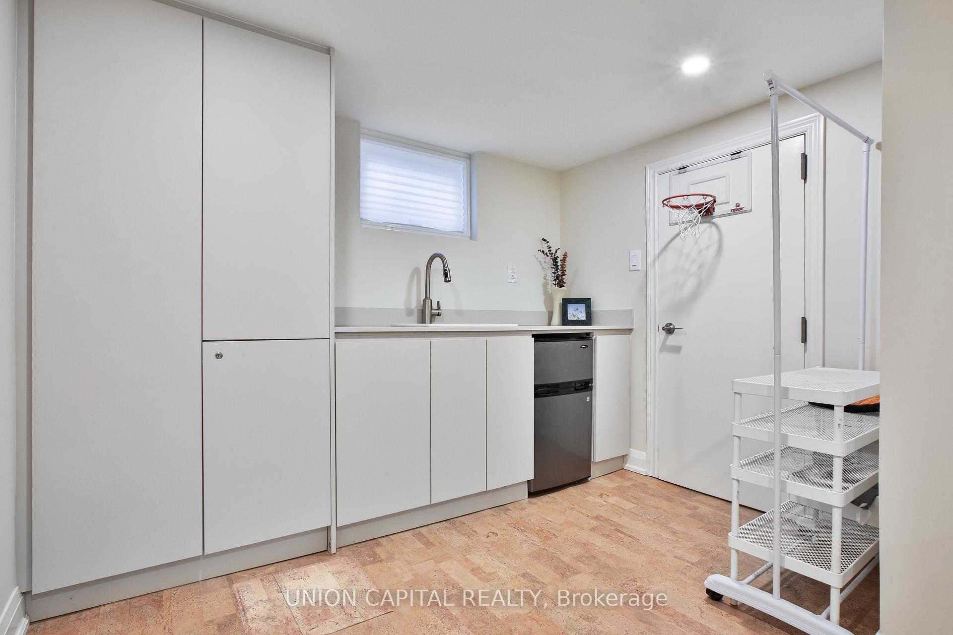 Photo 41 of 81 Thursfield Crescent, Toronto, Leaside — HOMEH