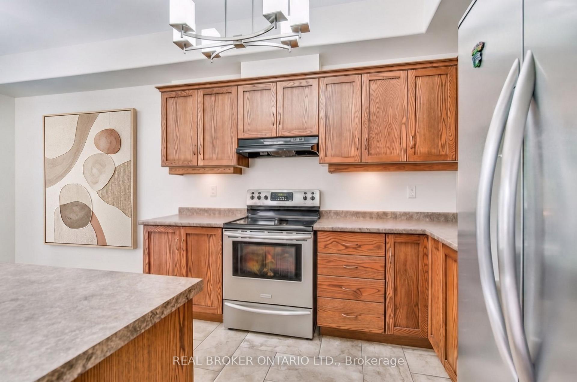 Photo 13 of 5 Liddycoat Lane, Hamilton, Ancaster — HOMEH