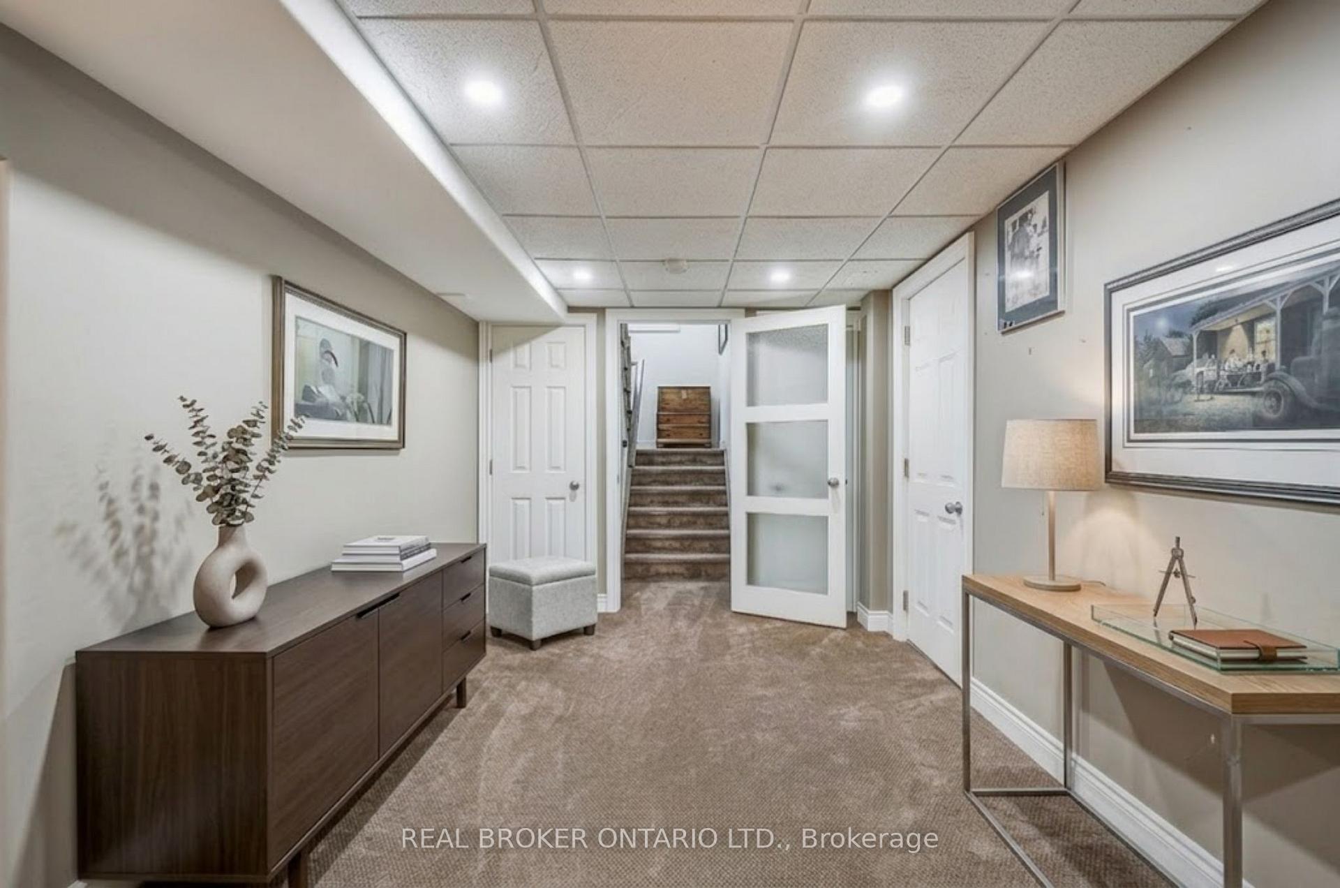 Photo 33 of 5 Liddycoat Lane, Hamilton, Ancaster — HOMEH