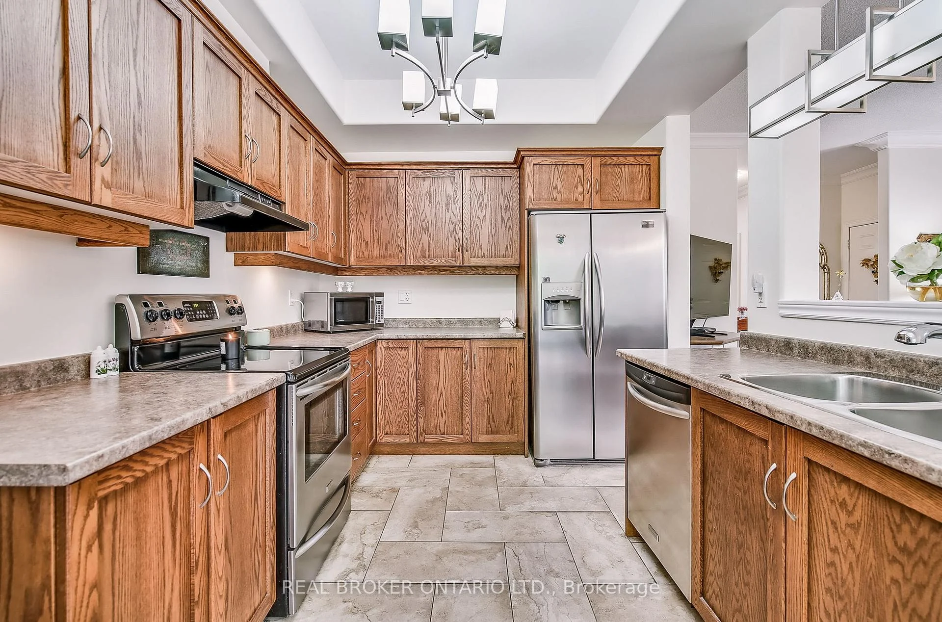 Photo 16 of 5 Liddycoat Lane, Hamilton, Ancaster — HOMEH