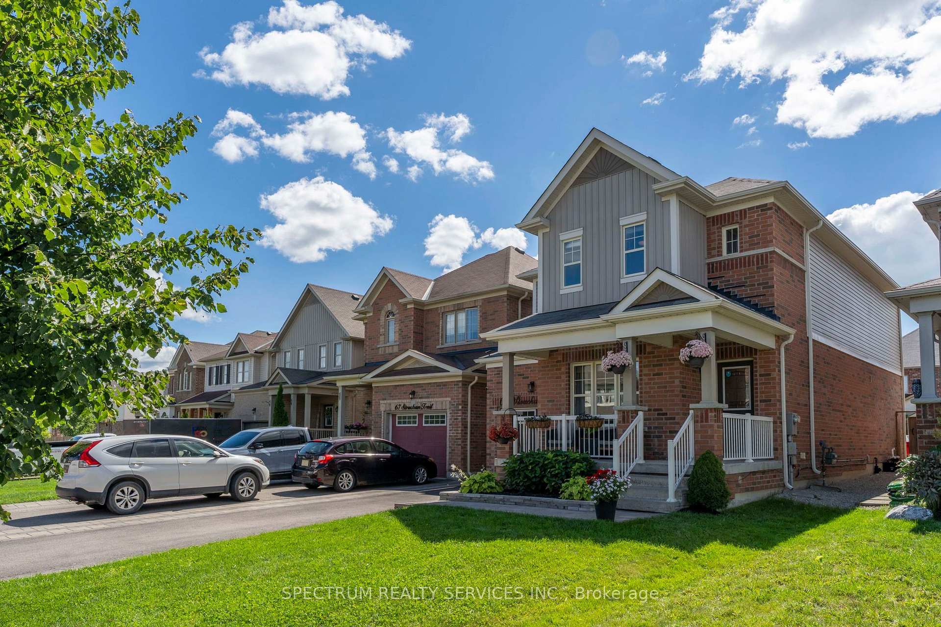 Photo 2 of 69 Strachan Trail, New Tecumseth, Beeton — HOMEH