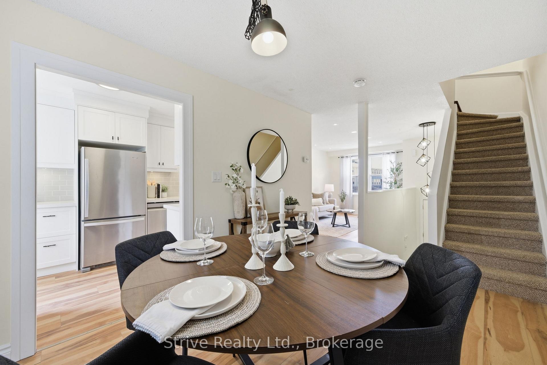 Photo 7 of Unit 33, 1718 John Street, Markham, Bayview Fairway-Bayview Country Club Estates — HOMEH