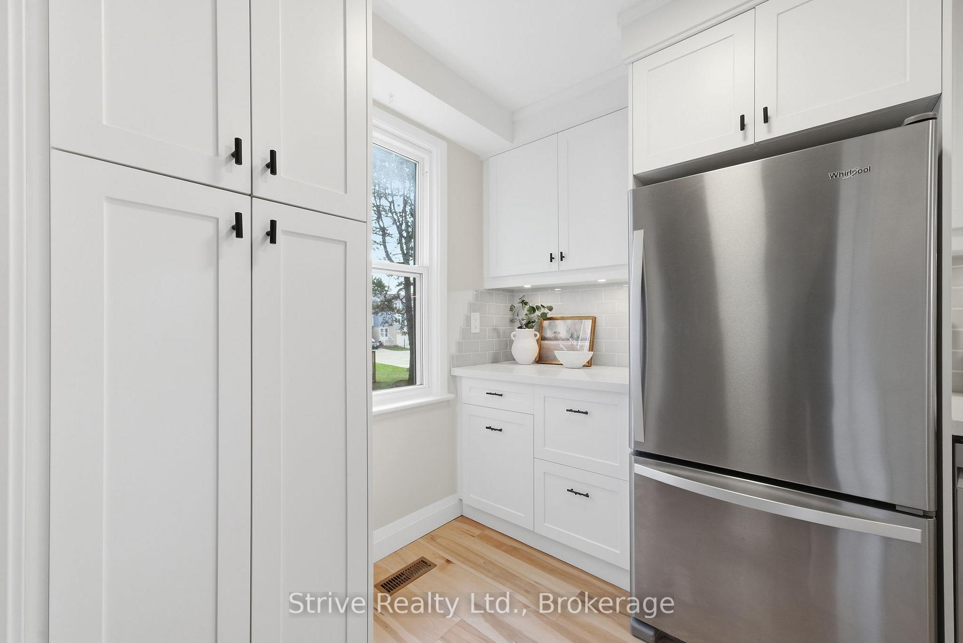 Photo 11 of Unit 33, 1718 John Street, Markham, Bayview Fairway-Bayview Country Club Estates — HOMEH