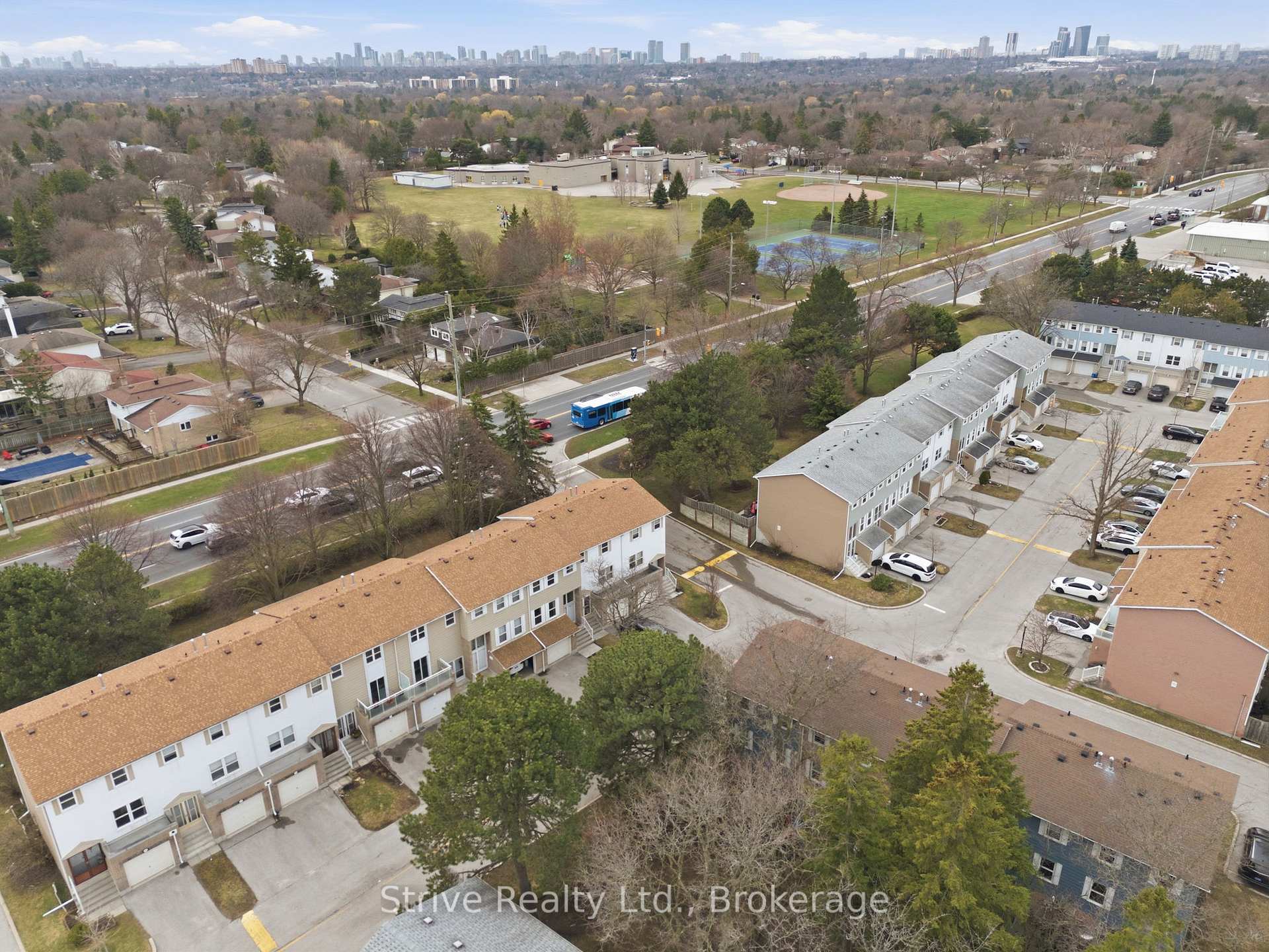 Photo 29 of Unit 33, 1718 John Street, Markham, Bayview Fairway-Bayview Country Club Estates — HOMEH