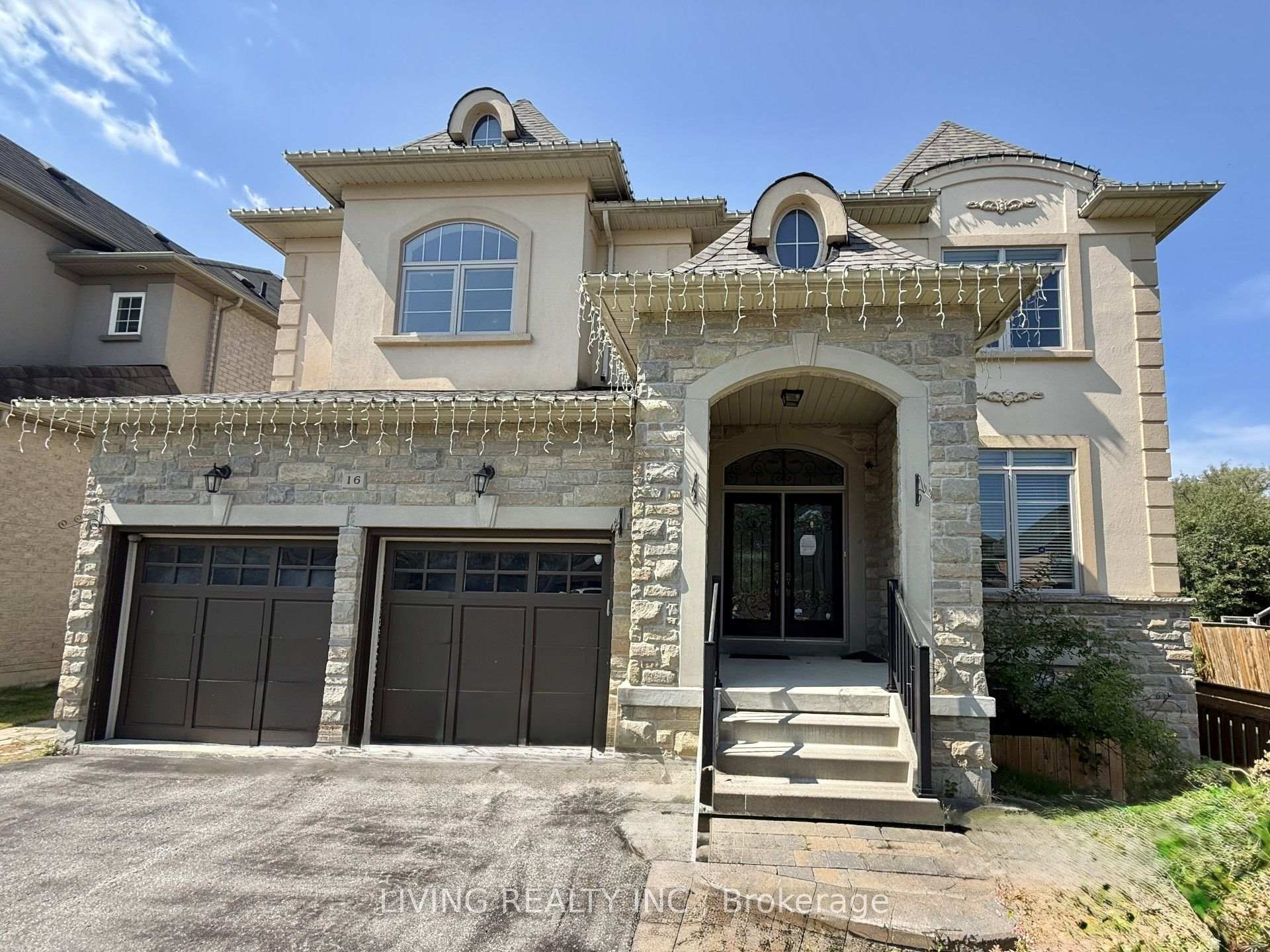 Front of 16 Westlea Avenue