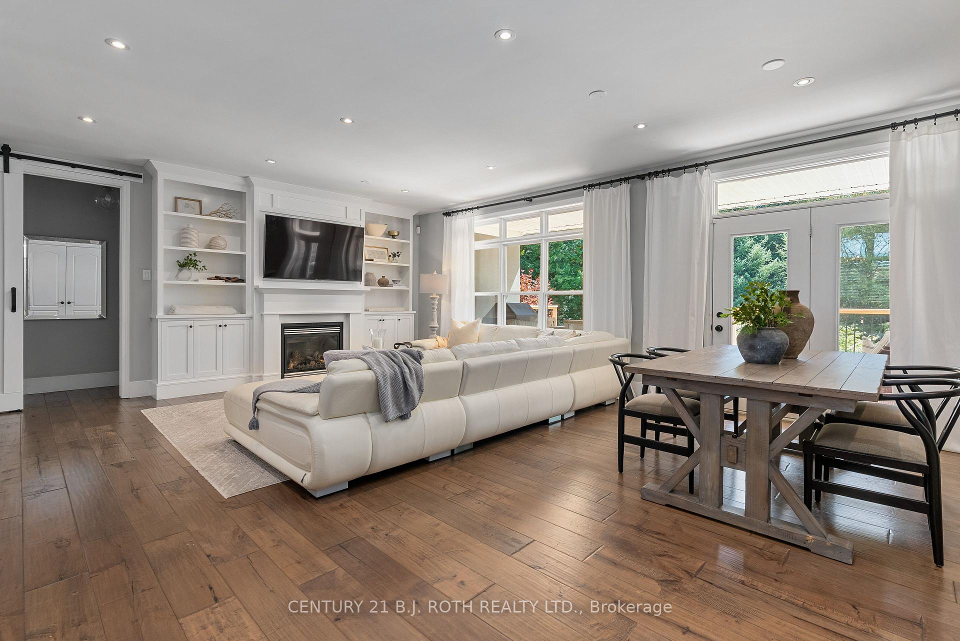 Photo 12 of 42 Lilac Lane, Springwater, Midhurst — HOMEH