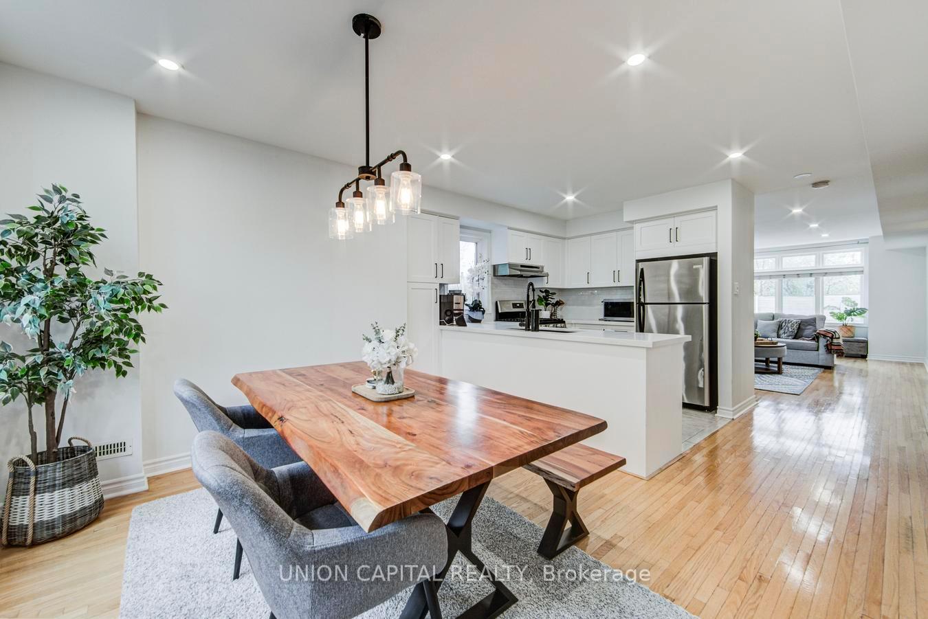 Photo 18 of Unit 8, 1 Bastedo Avenue, Toronto, Woodbine Corridor — HOMEH
