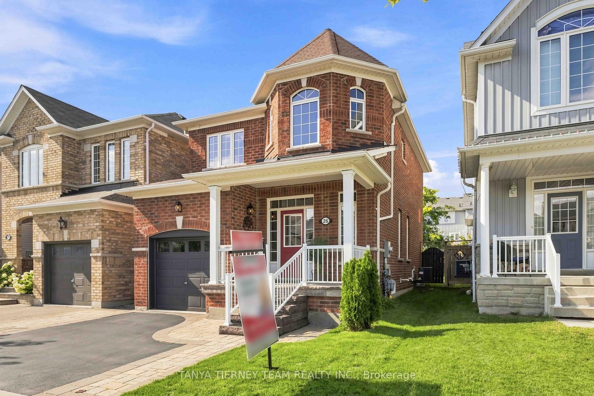 Photo 3 of 26 Chiswick Avenue, Whitby, Brooklin — HOMEH