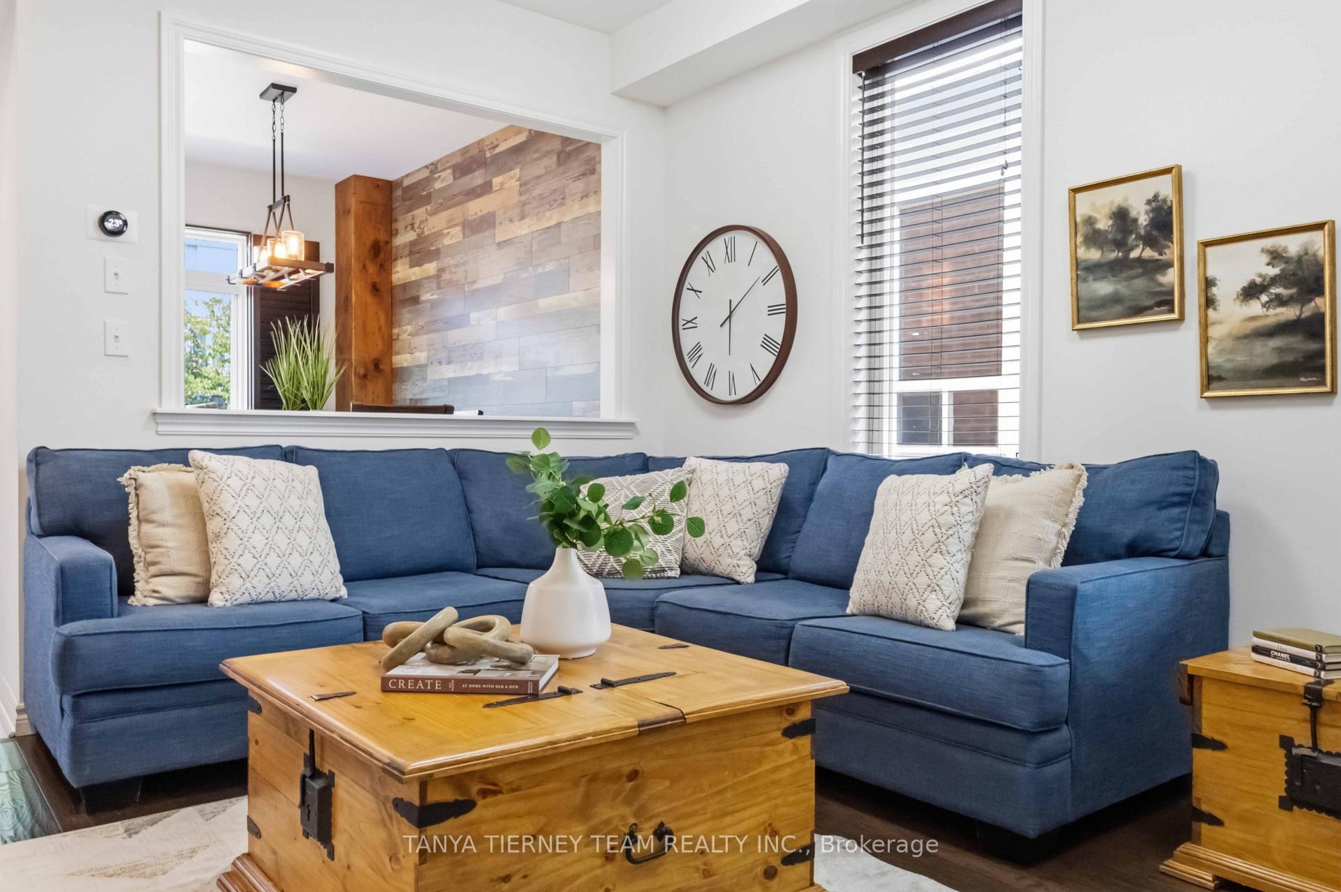 Photo 11 of 26 Chiswick Avenue, Whitby, Brooklin — HOMEH