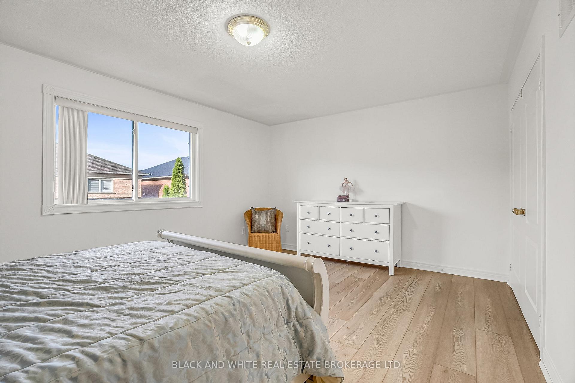 Photo 17 of 18 Daiseyfield Crescent, Vaughan, Vellore Village — HOMEH