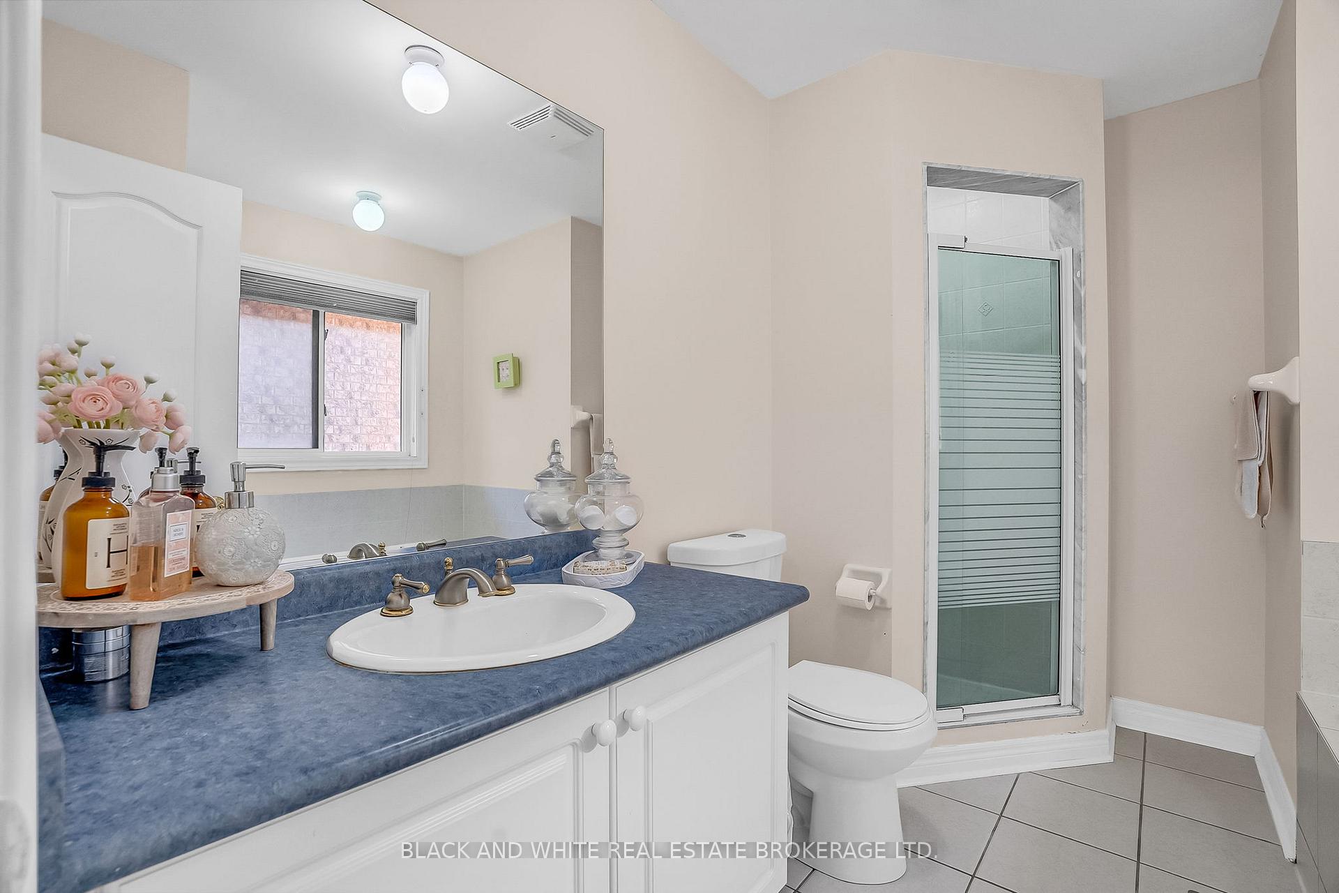 Photo 19 of 18 Daiseyfield Crescent, Vaughan, Vellore Village — HOMEH
