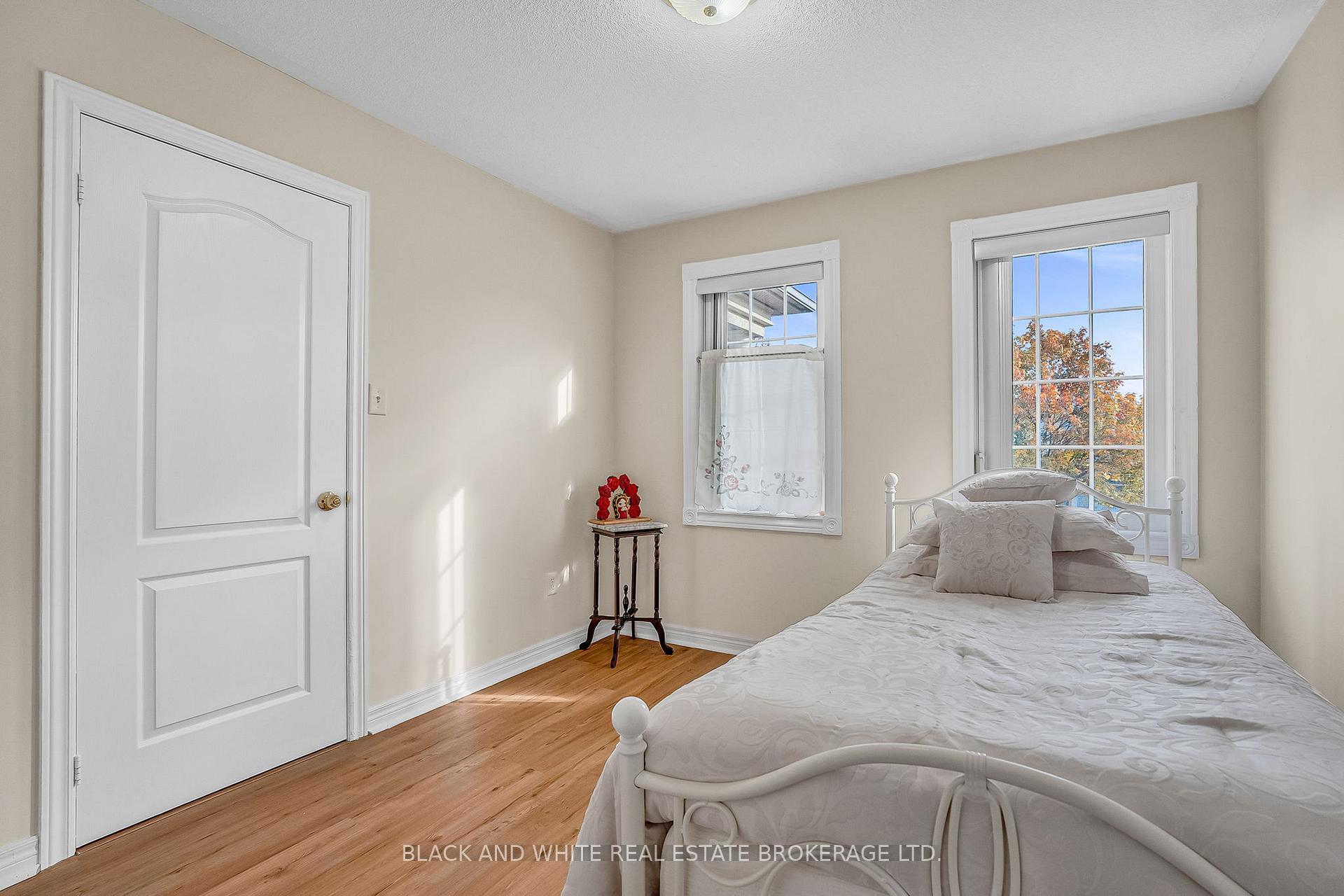 Photo 23 of 18 Daiseyfield Crescent, Vaughan, Vellore Village — HOMEH