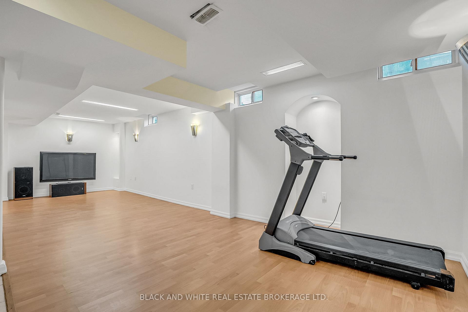 Photo 30 of 18 Daiseyfield Crescent, Vaughan, Vellore Village — HOMEH