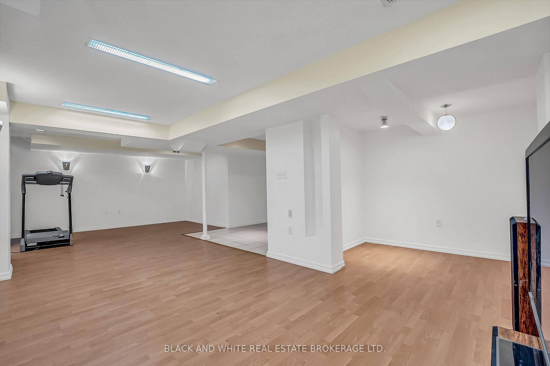 Photo 31 of 18 Daiseyfield Crescent, Vaughan, Vellore Village — HOMEH
