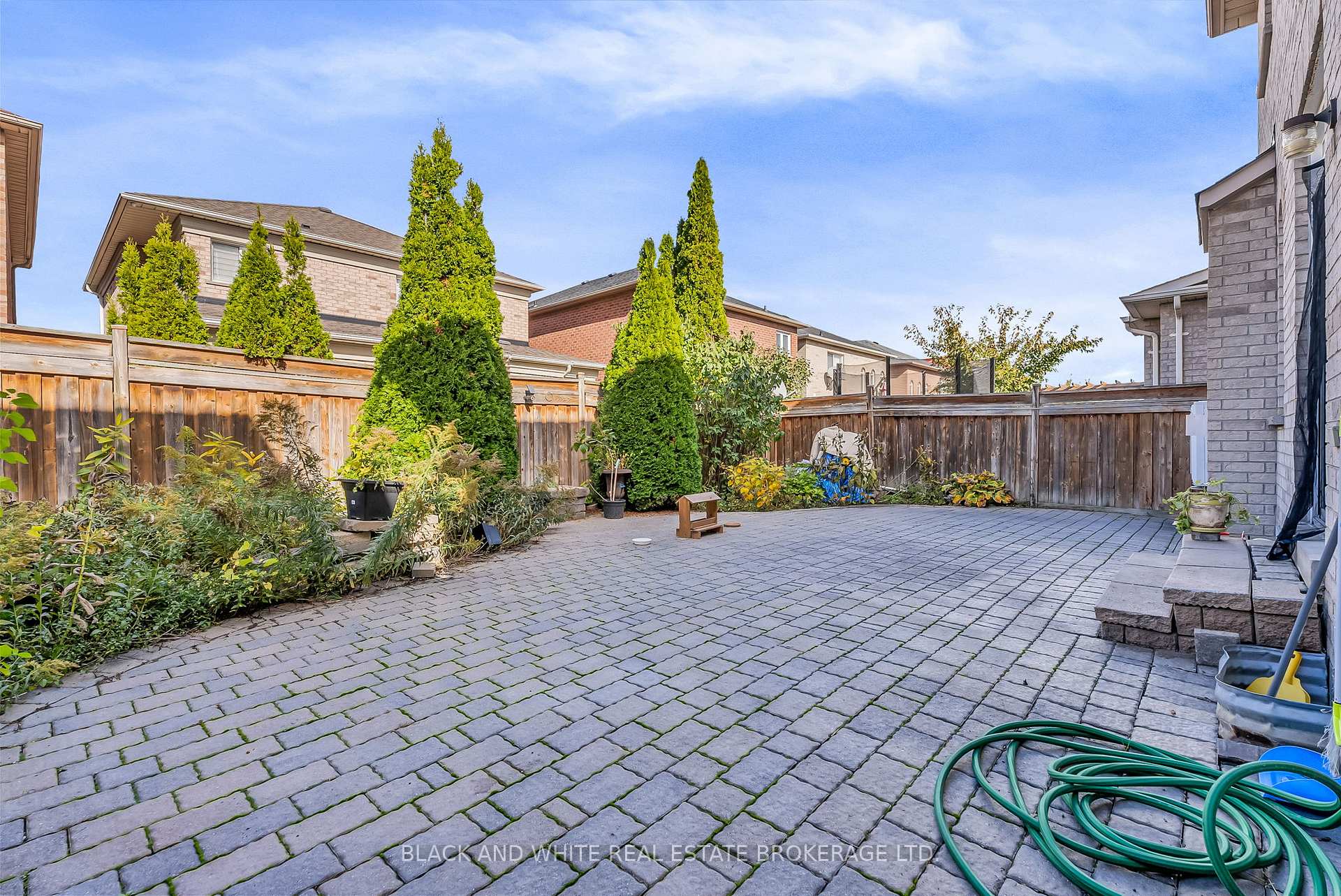 Photo 33 of 18 Daiseyfield Crescent, Vaughan, Vellore Village — HOMEH