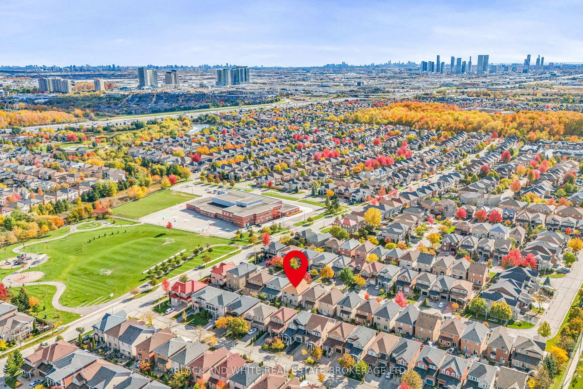 Photo 39 of 18 Daiseyfield Crescent, Vaughan, Vellore Village — HOMEH