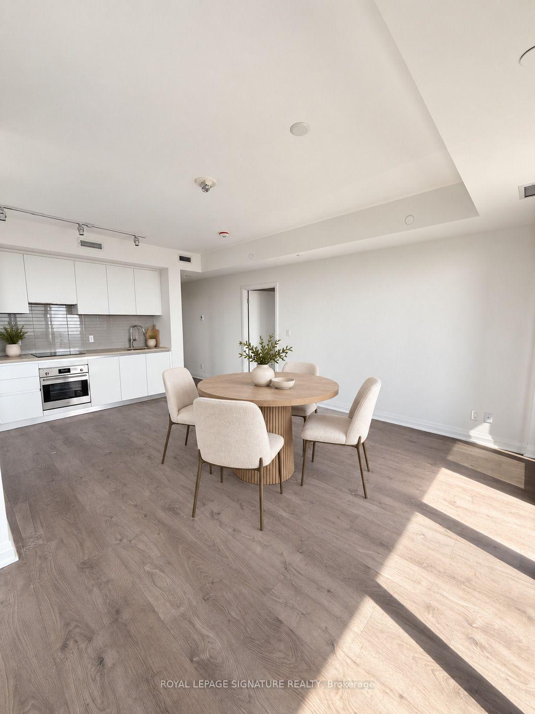 Photo 5 of Unit 3804, 4015 The Exchange, Mississauga, City Centre — HOMEH