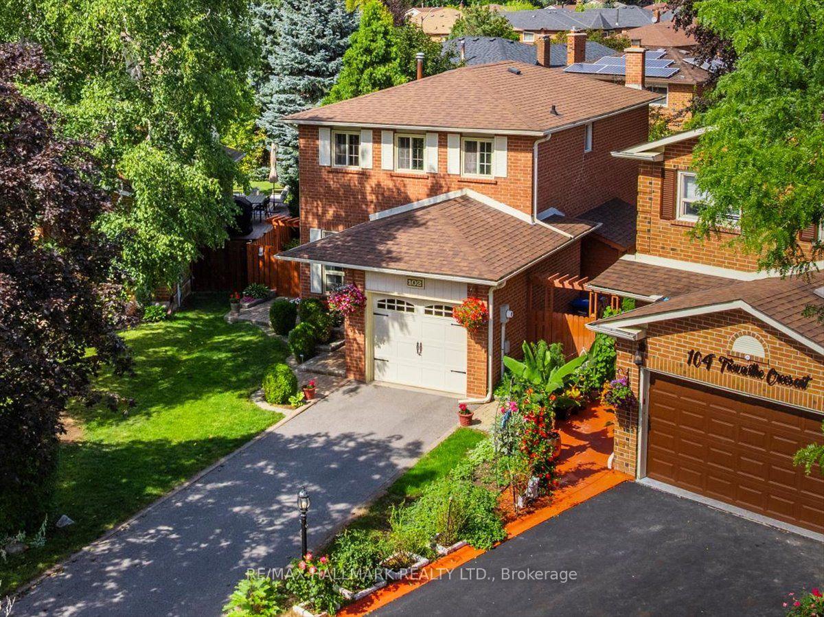 Photo 4 of 102 Trewartha Crescent, Brampton, Heart Lake West — HOMEH