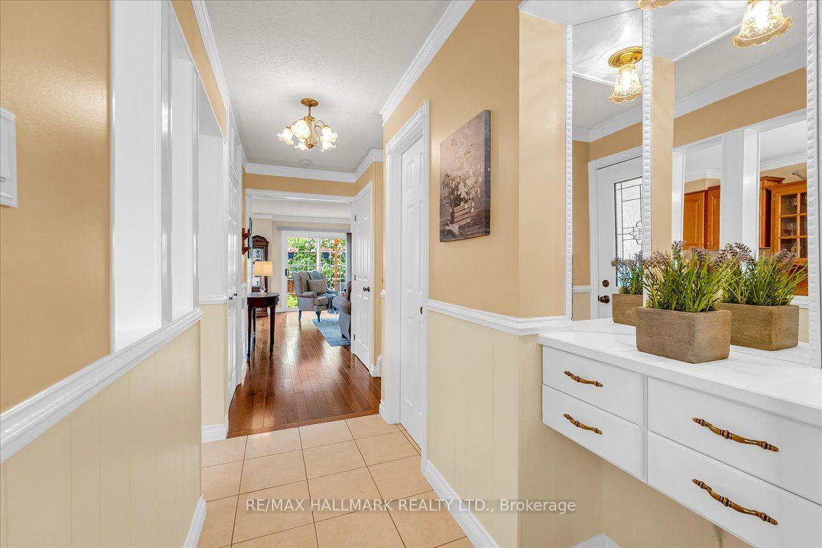 Photo 6 of 102 Trewartha Crescent, Brampton, Heart Lake West — HOMEH