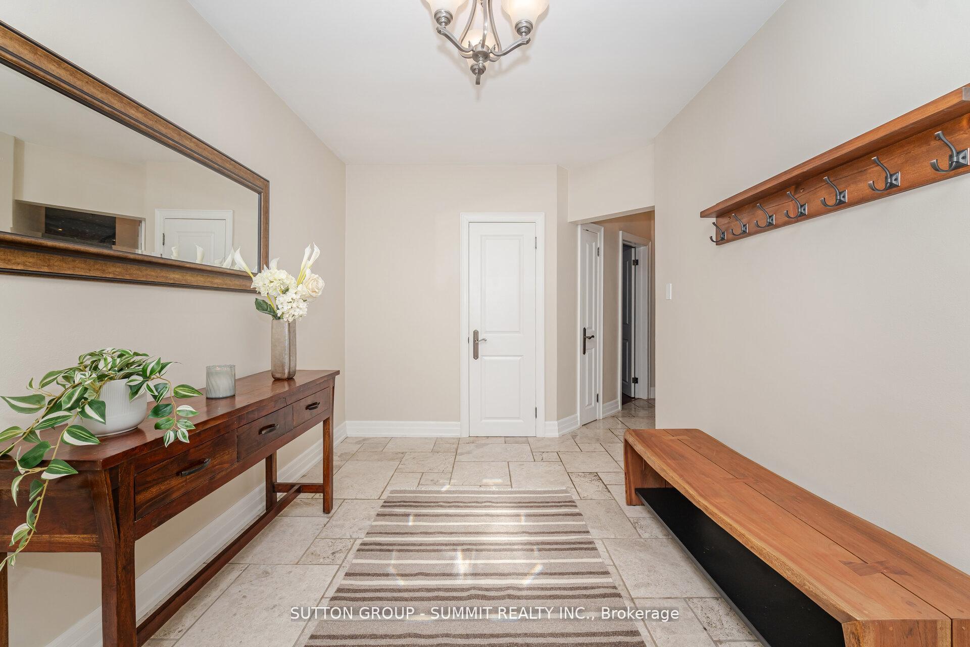 Photo 5 of 1175 Kane Road, Mississauga, Lorne Park — HOMEH