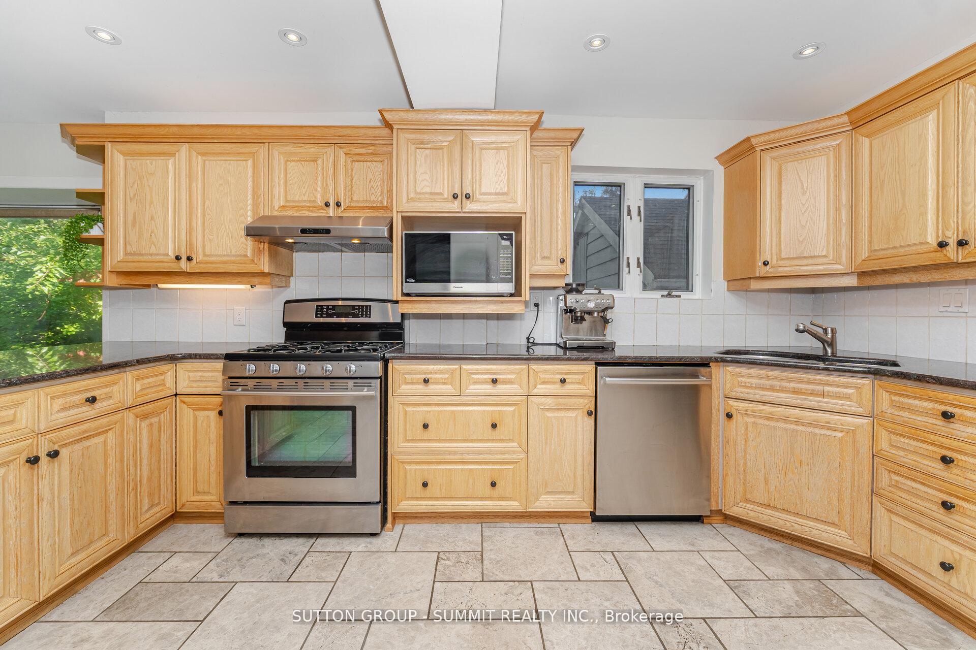Photo 10 of 1175 Kane Road, Mississauga, Lorne Park — HOMEH