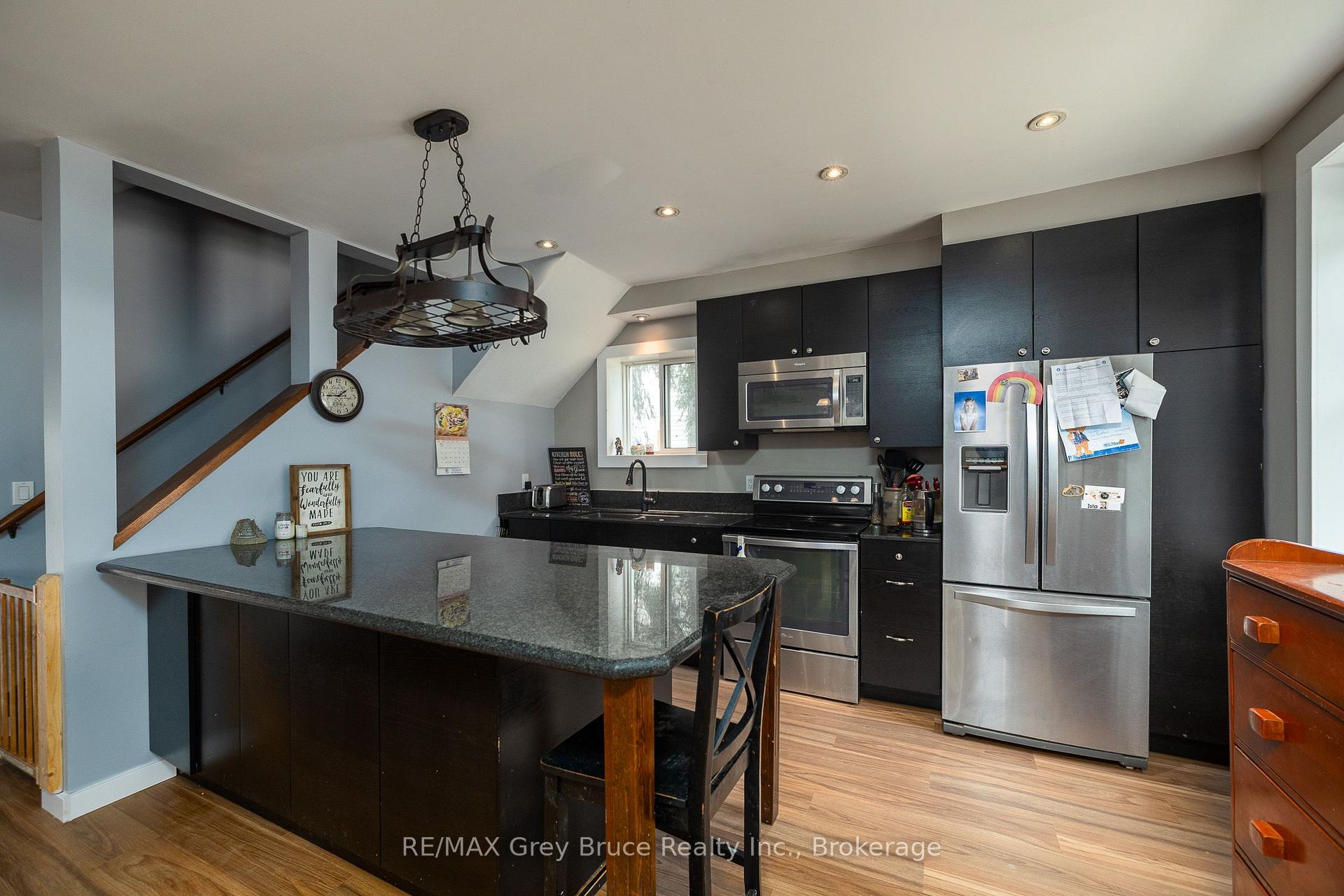 Photo 11 of 74 Yonge Street S, Arran-Elderslie — HOMEH