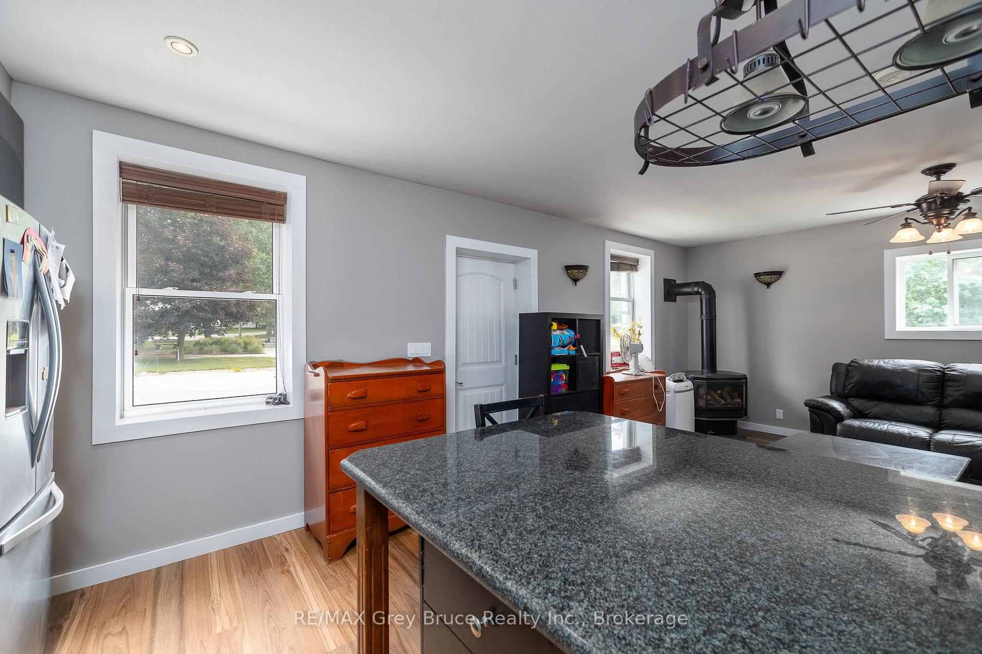 Photo 13 of 74 Yonge Street S, Arran-Elderslie — HOMEH