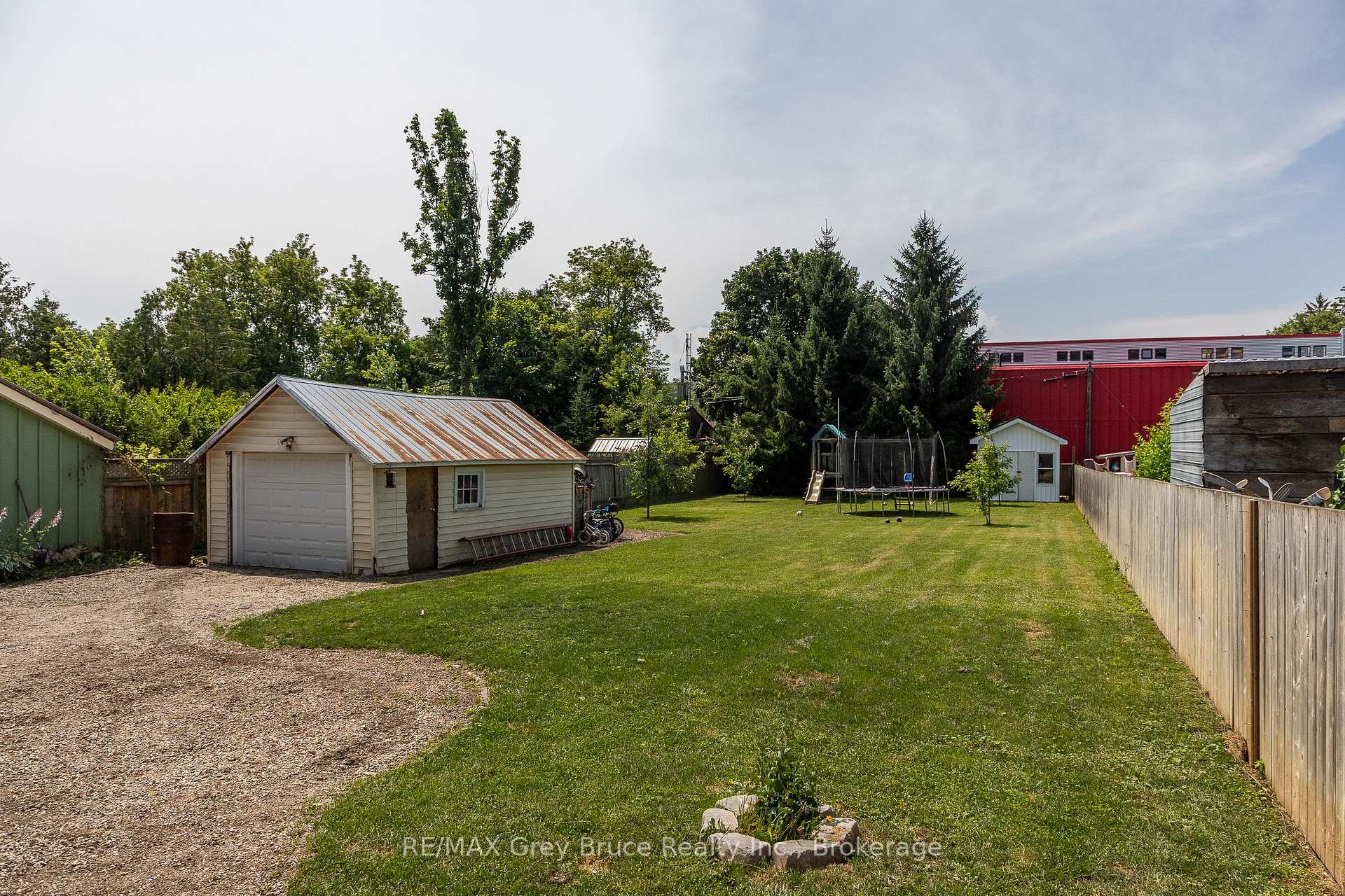 Photo 26 of 74 Yonge Street S, Arran-Elderslie — HOMEH