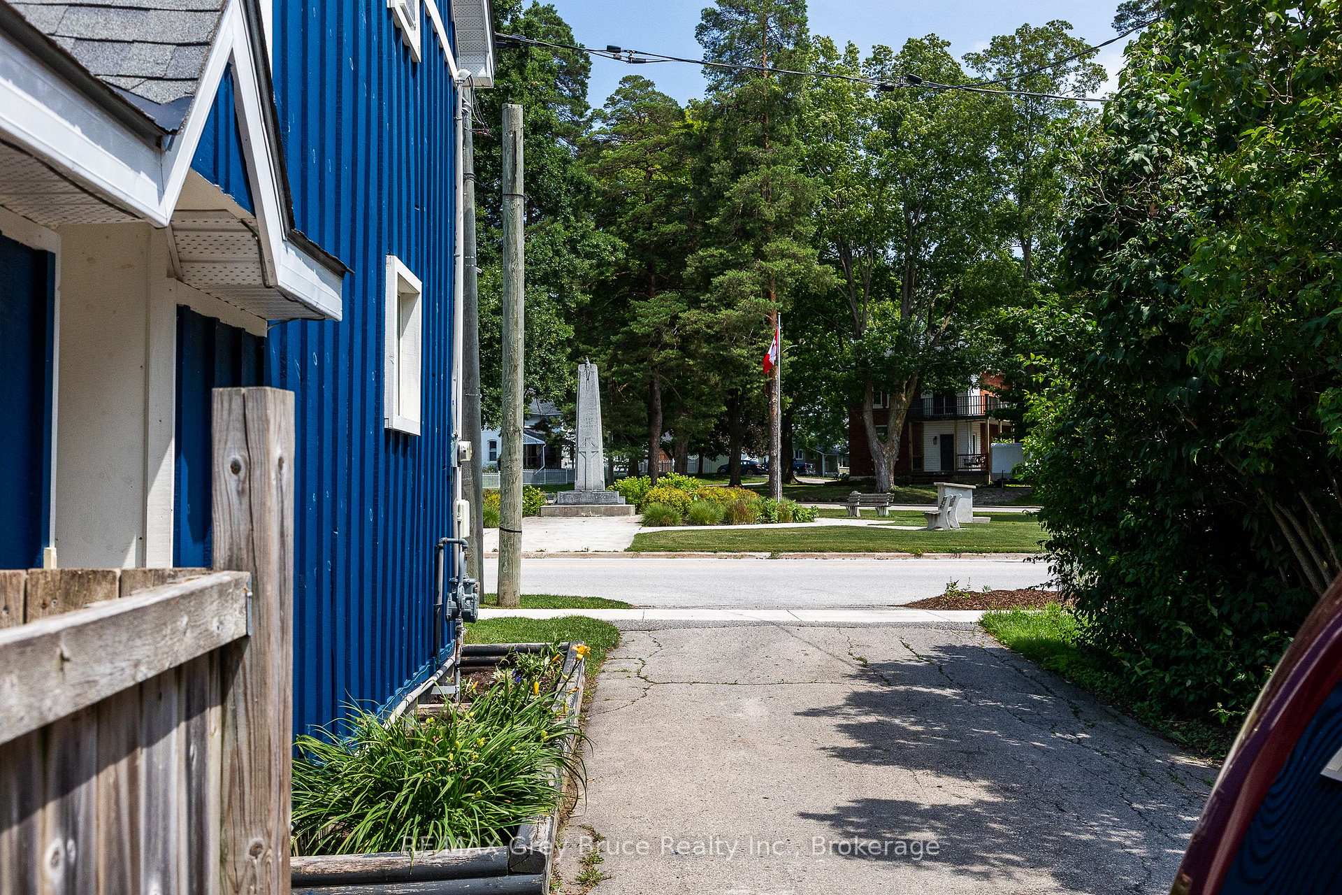 Photo 37 of 74 Yonge Street S, Arran-Elderslie — HOMEH