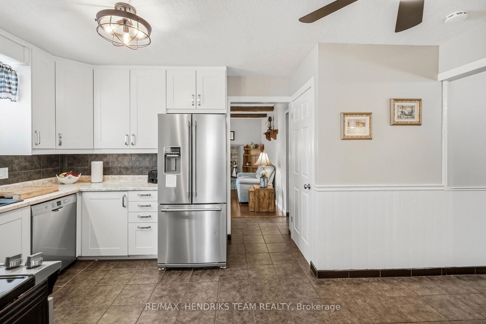 Photo 13 of 4 Royal Orchard Crescent, St. Catharines, Lakeport — HOMEH