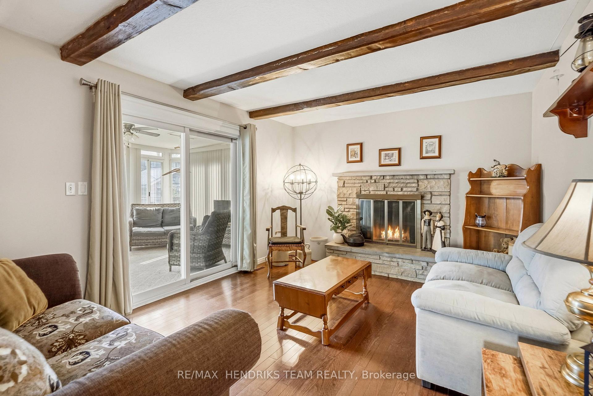Photo 15 of 4 Royal Orchard Crescent, St. Catharines, Lakeport — HOMEH