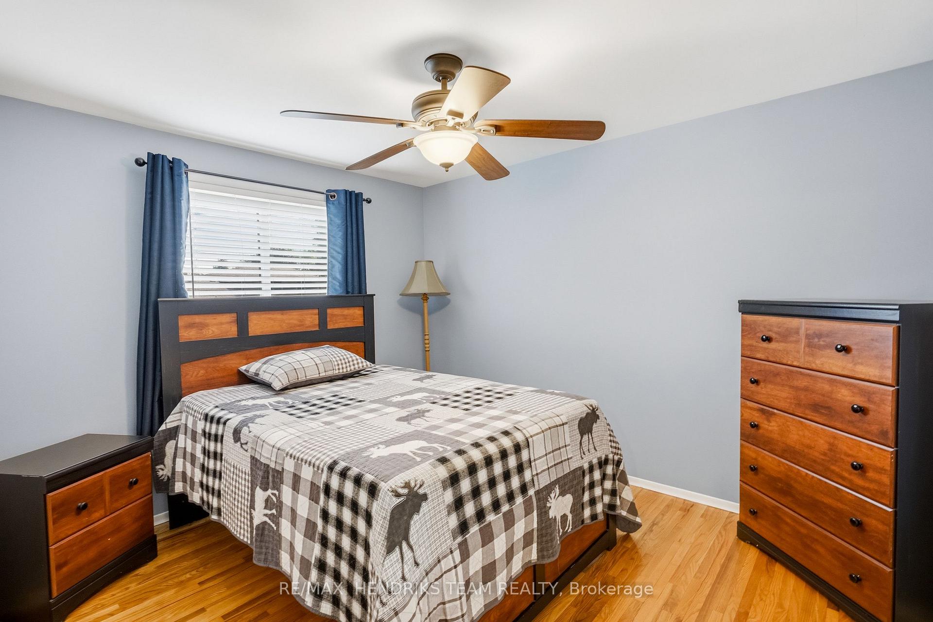 Photo 24 of 4 Royal Orchard Crescent, St. Catharines, Lakeport — HOMEH