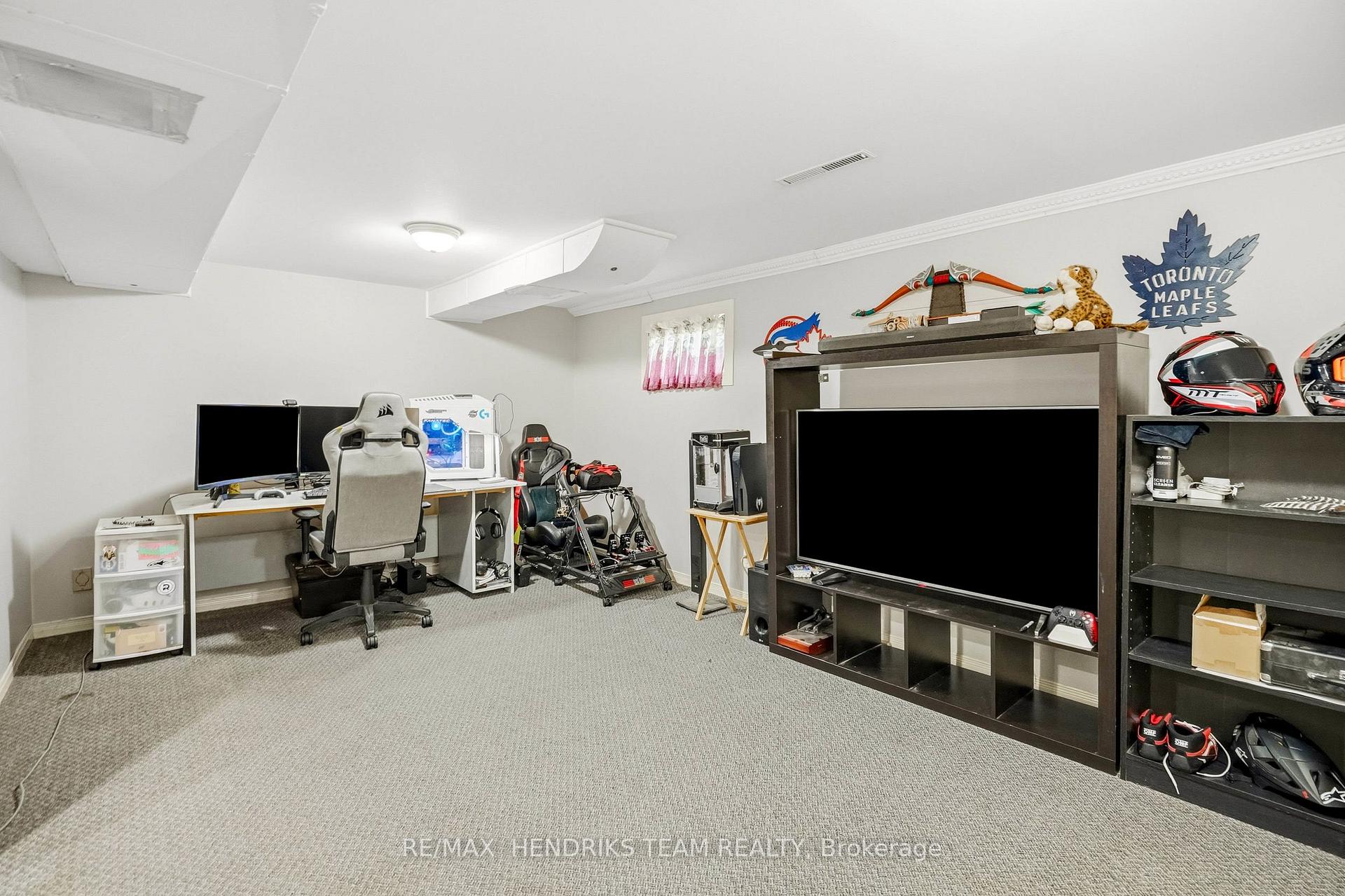Photo 27 of 4 Royal Orchard Crescent, St. Catharines, Lakeport — HOMEH