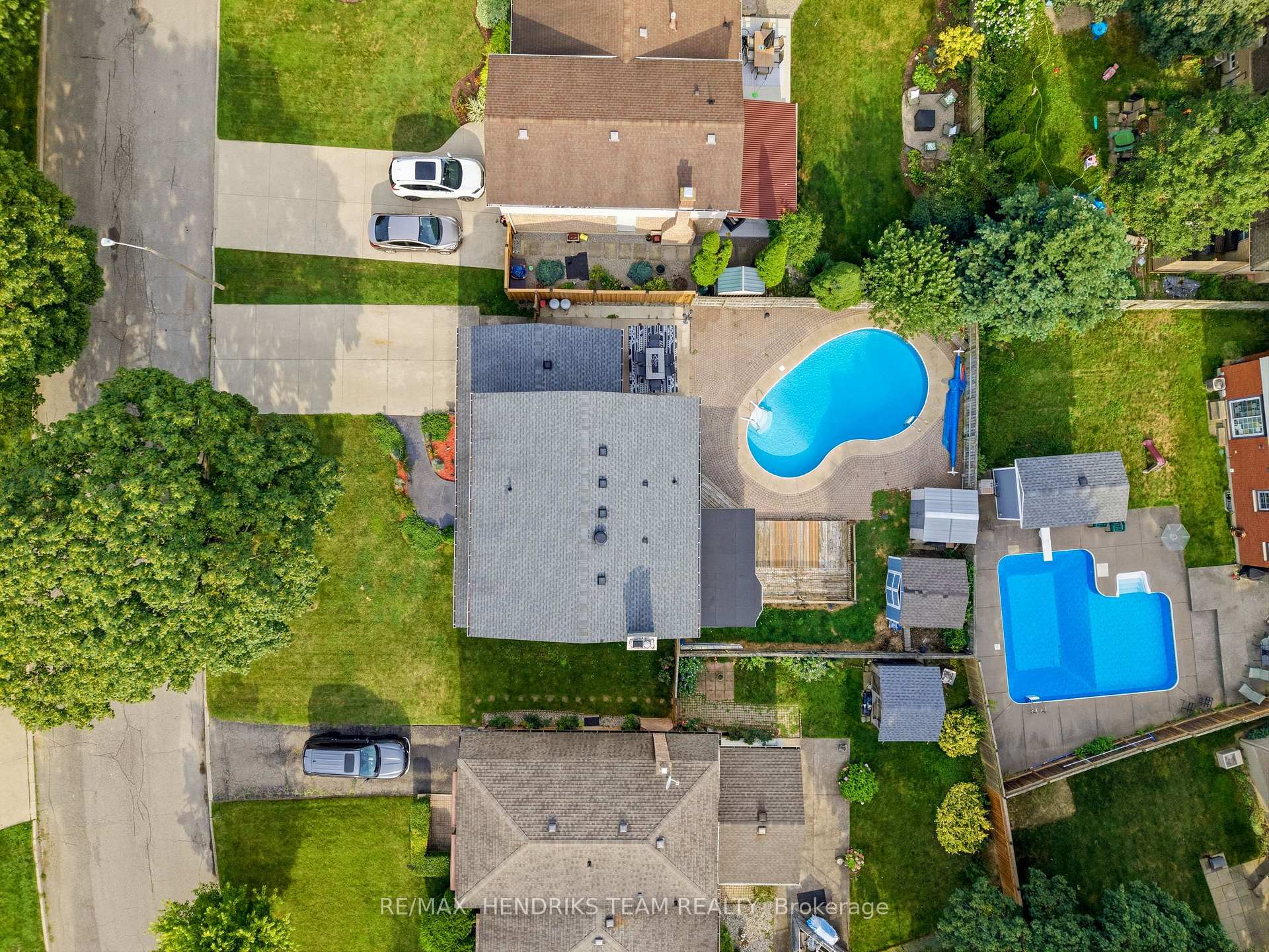 Photo 39 of 4 Royal Orchard Crescent, St. Catharines, Lakeport — HOMEH