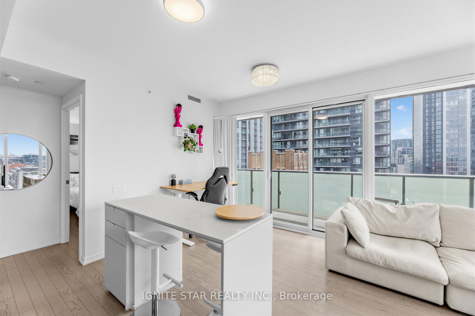 Photo 6 of Unit 1509, 101 Peter Street W, Toronto, Waterfront Communities — HOMEH