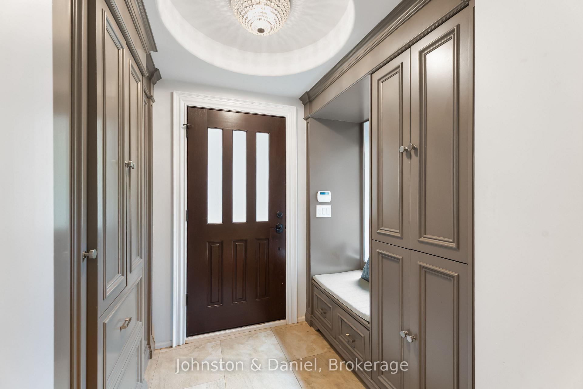 Photo 7 of 77 Lawrence Crescent, Toronto, Lawrence Park South — HOMEH