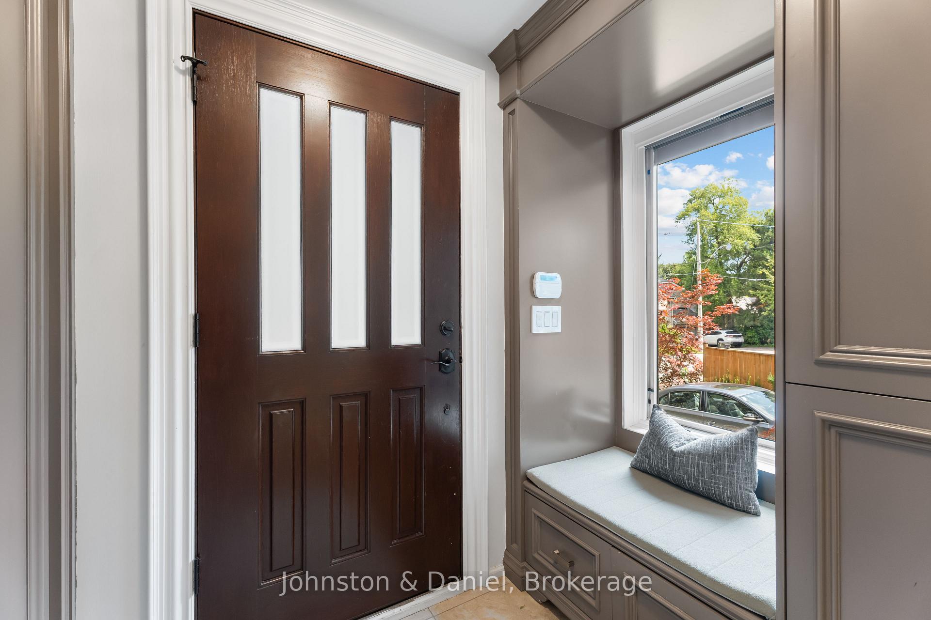 Photo 8 of 77 Lawrence Crescent, Toronto, Lawrence Park South — HOMEH