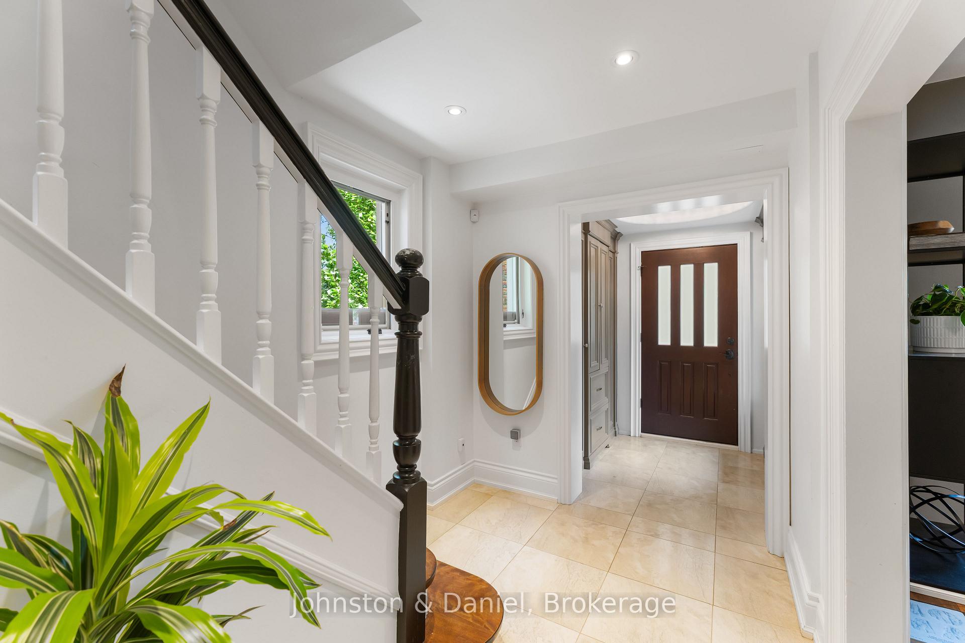 Photo 12 of 77 Lawrence Crescent, Toronto, Lawrence Park South — HOMEH