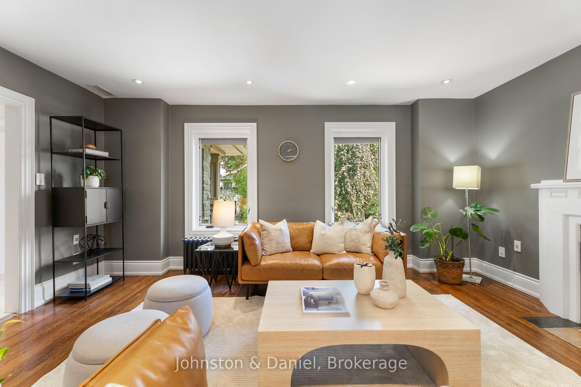 Photo 15 of 77 Lawrence Crescent, Toronto, Lawrence Park South — HOMEH
