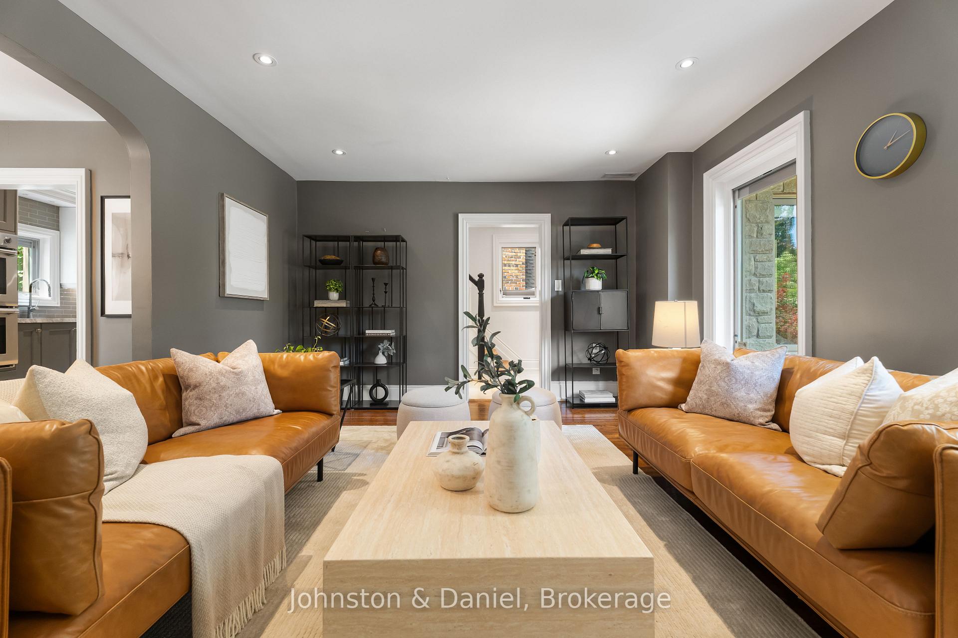 Photo 17 of 77 Lawrence Crescent, Toronto, Lawrence Park South — HOMEH
